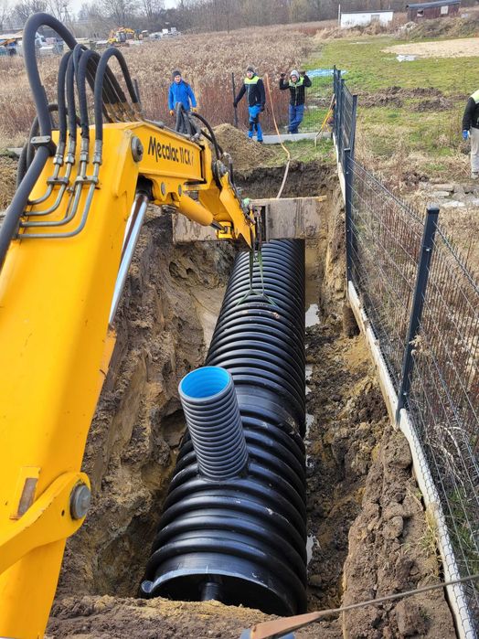 usługi koparka Mecalac koparka kołowa