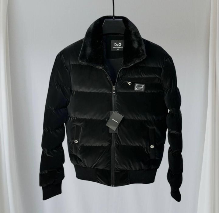 Зимова куртка Дольче без капюшона