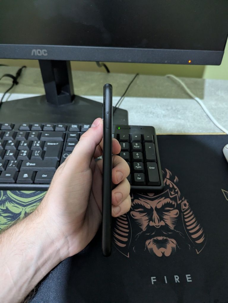 Pixel 4xl не вмикається (треба заміна батареї)
