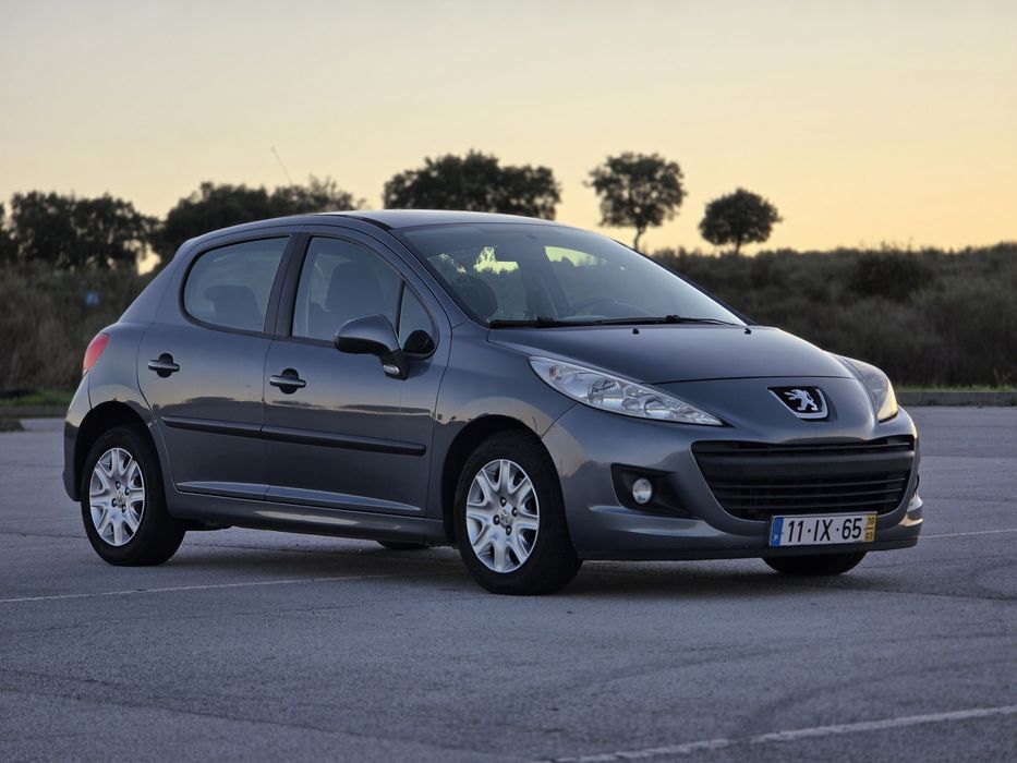 Peugeot 207 1.4 - 2010