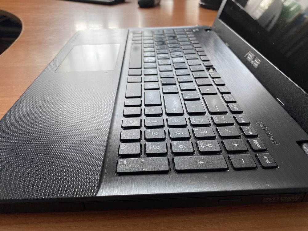 Ноутбук asus x552c