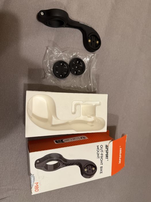 Uchwyt na licznik Garmin oraz Igsport, model M80