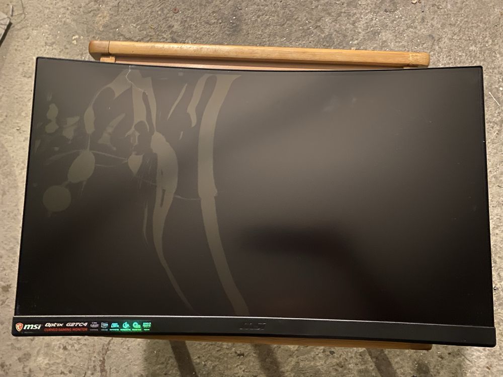 Monitor MSI Optix G27C4 curved