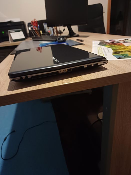 Portátil Samsung np350 I5 240GB SSD windows10