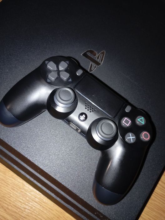 Sony PlayStation 4 pro 1 tb