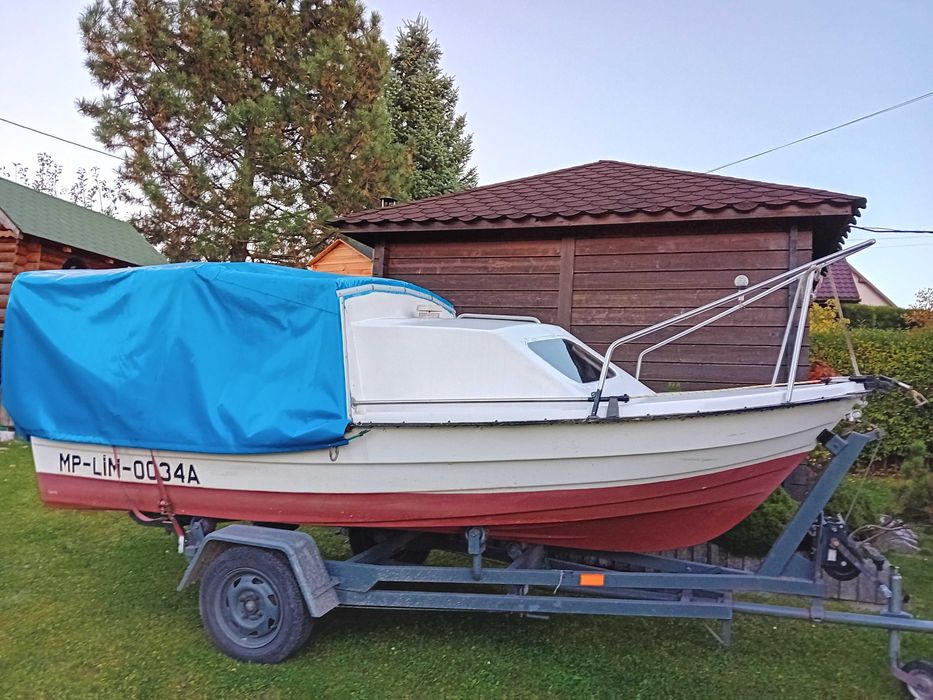 Łódź kabinowa wedkrska + silnik