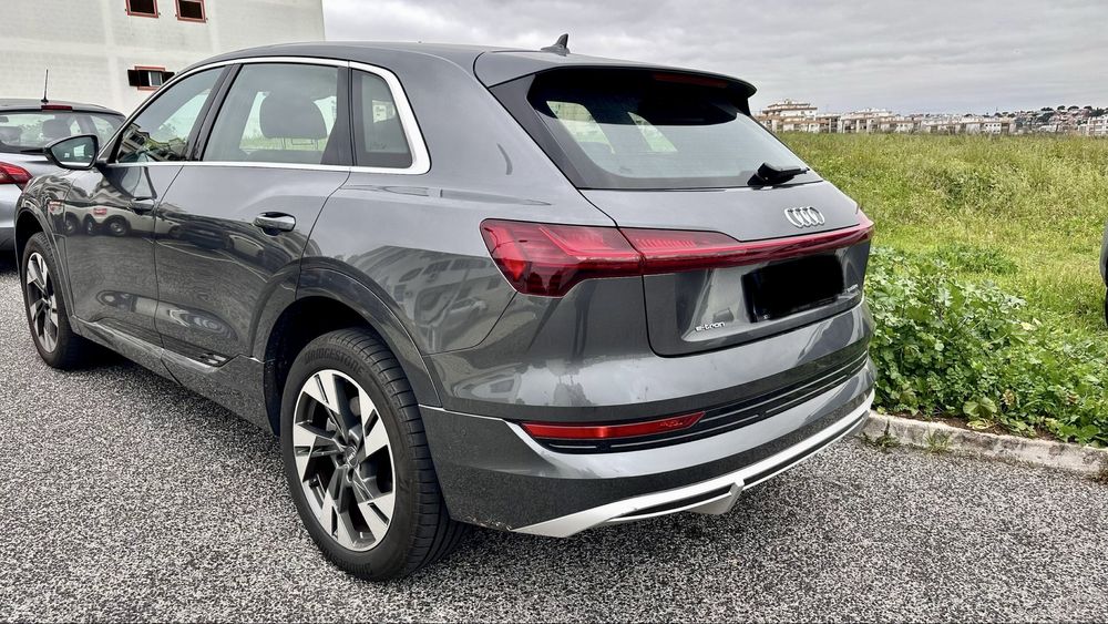 Audi eTron 55 sLine | Nacional | 1 Dono | IVA Dedutível | 48.000km
