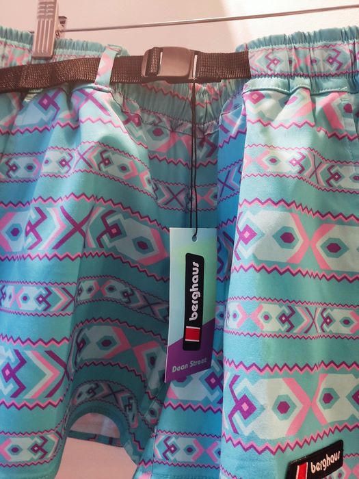 Calções de mulher da Berghaus