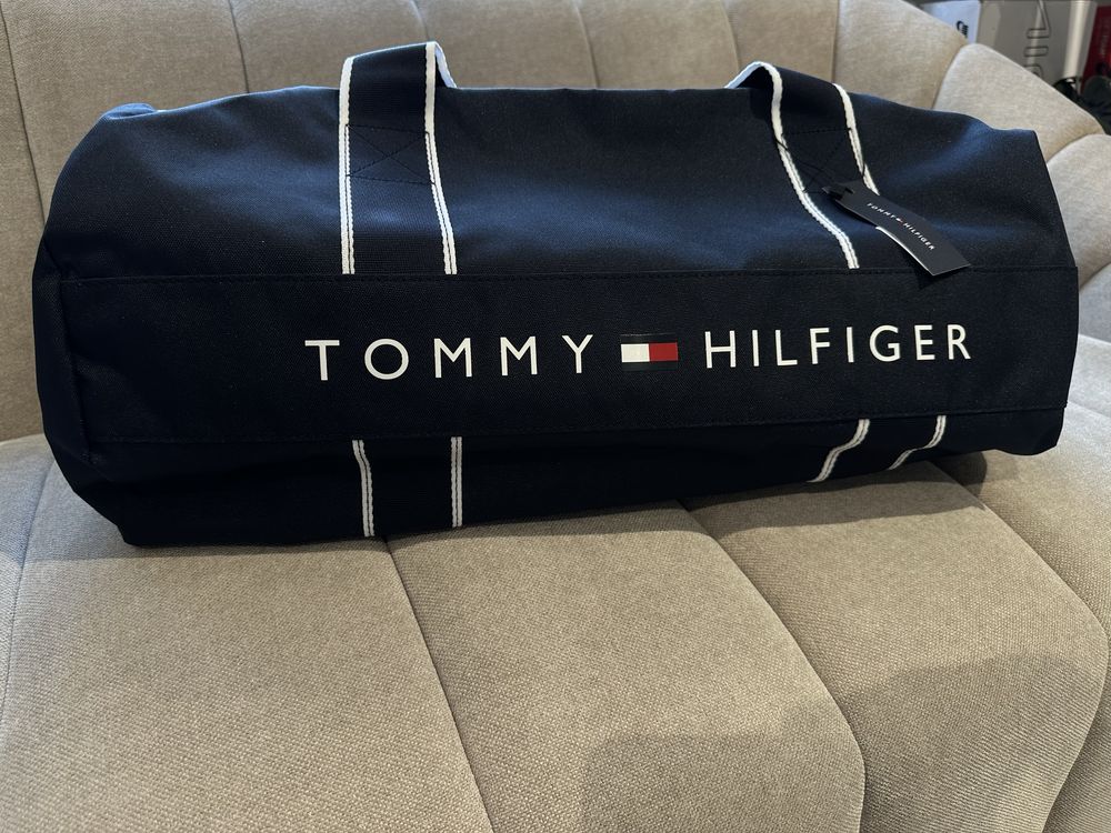 Спортивна сумка Tommy Hilfiger