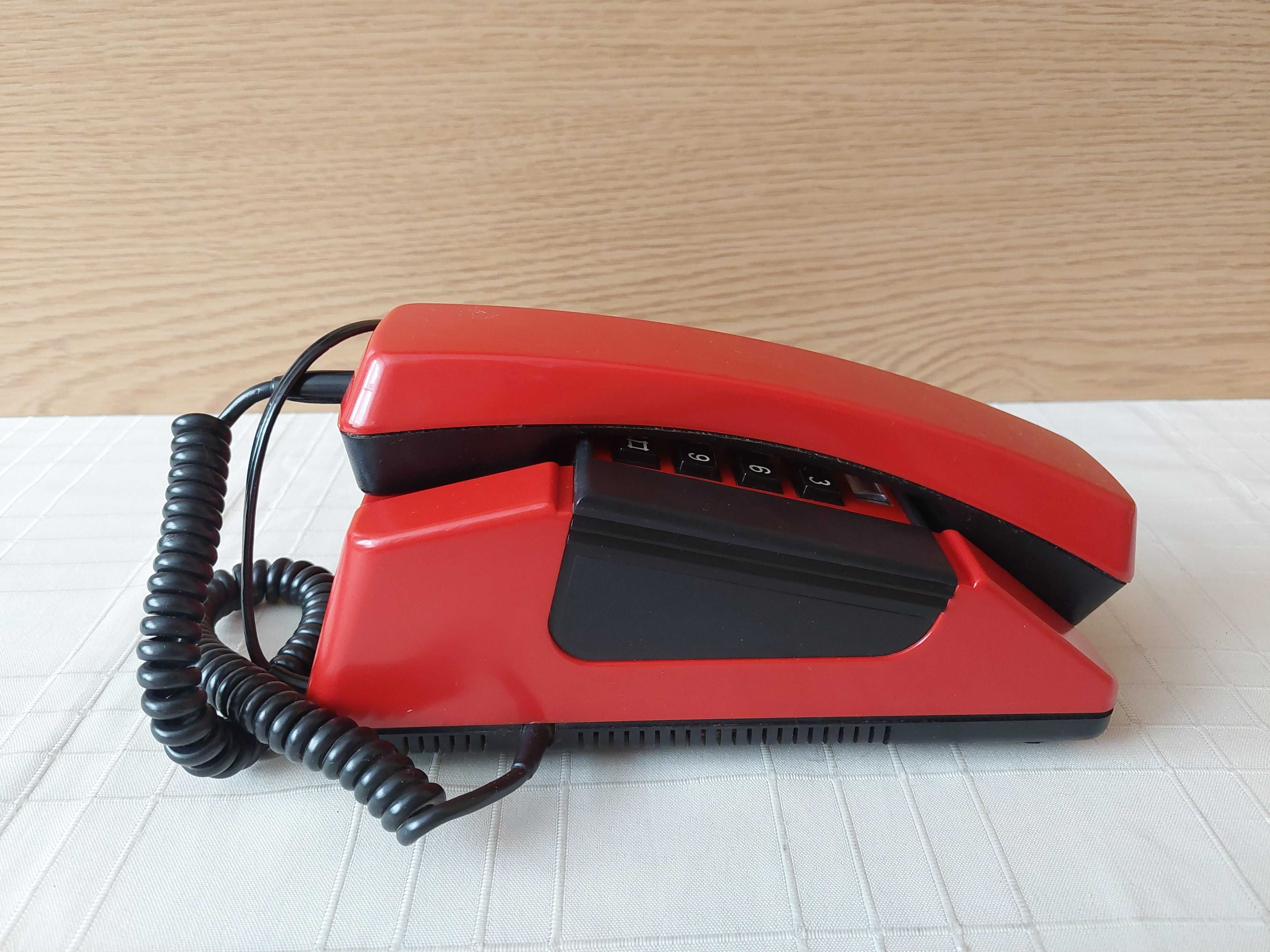 Telefon stacjonarny - Bratek 324A (czerwony)