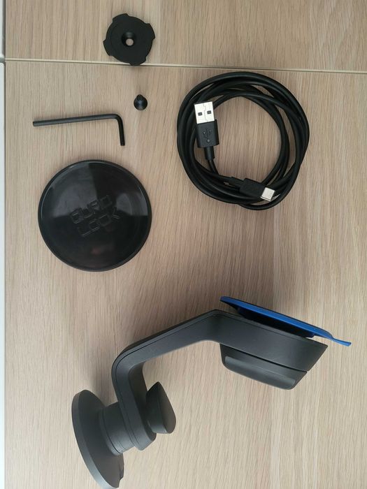 Suporte Telemóvel com Ventosa QUAD LOCK com Carregador sem Fio