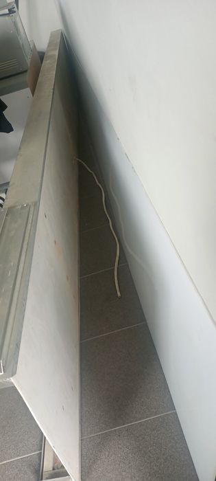 Reklama podświetlana LED – gotowa do montażu, własna grafika!