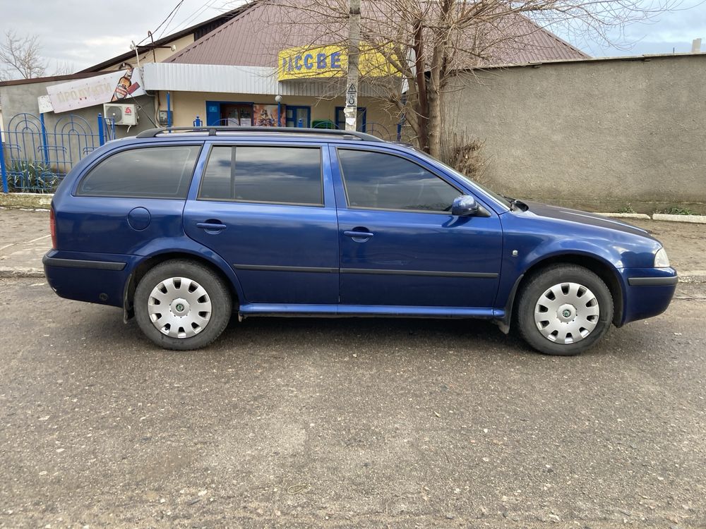 Skoda Octavia Tour 1.6 Gbo4