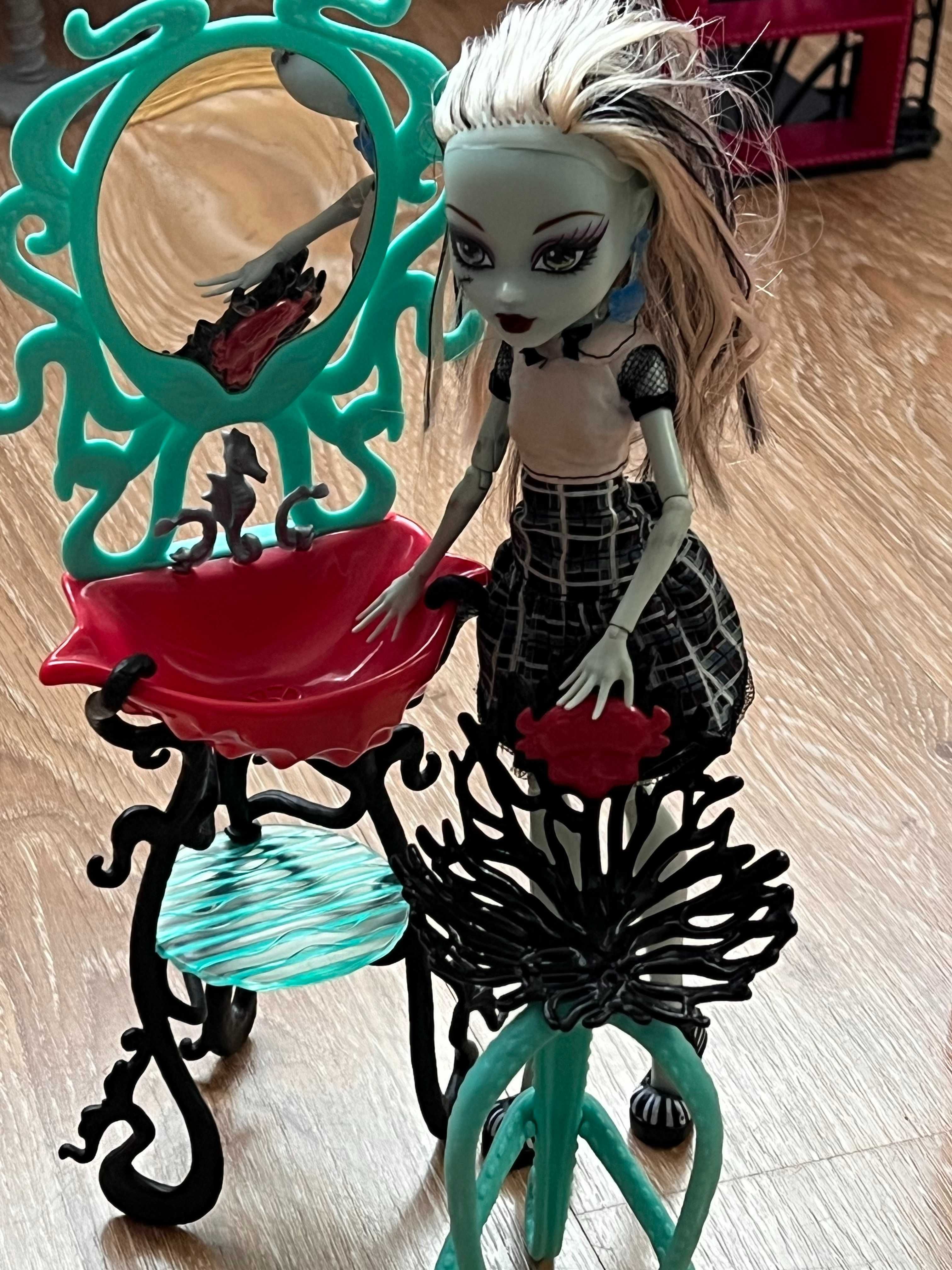 Набір меблів Монстер Хай (Monster High мебель)