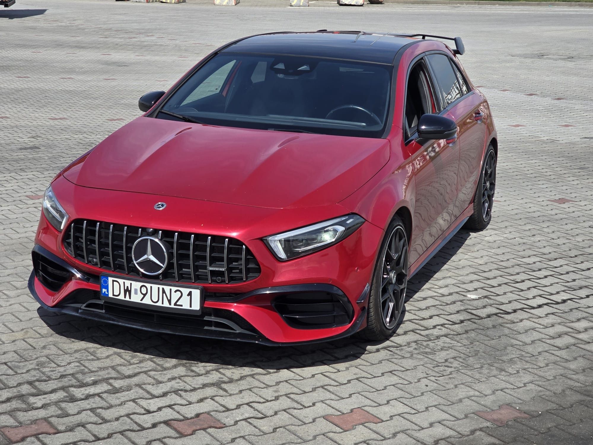 Wynajem Mercedes a45s AMG 425km