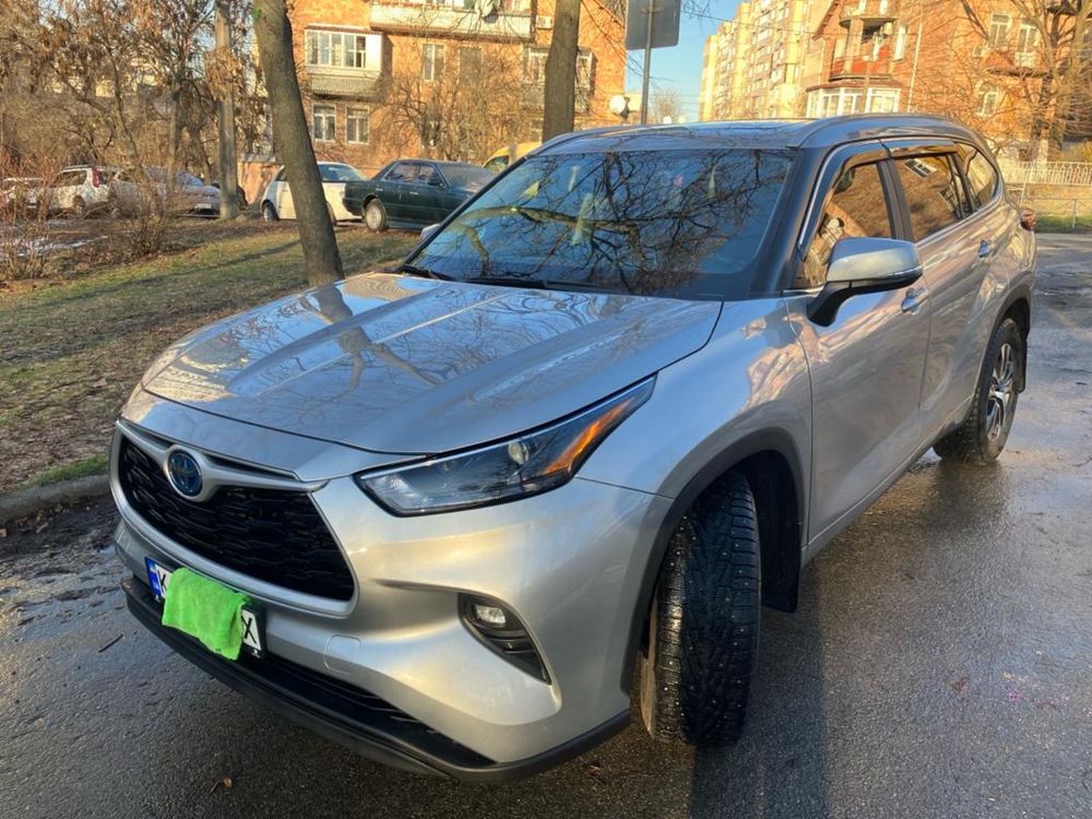 Toyota Highlander Hybrid 2023