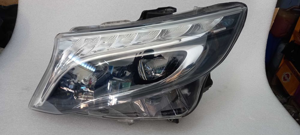 Lampa lewa przód LED ILS Mercedes Vito W447 Europa