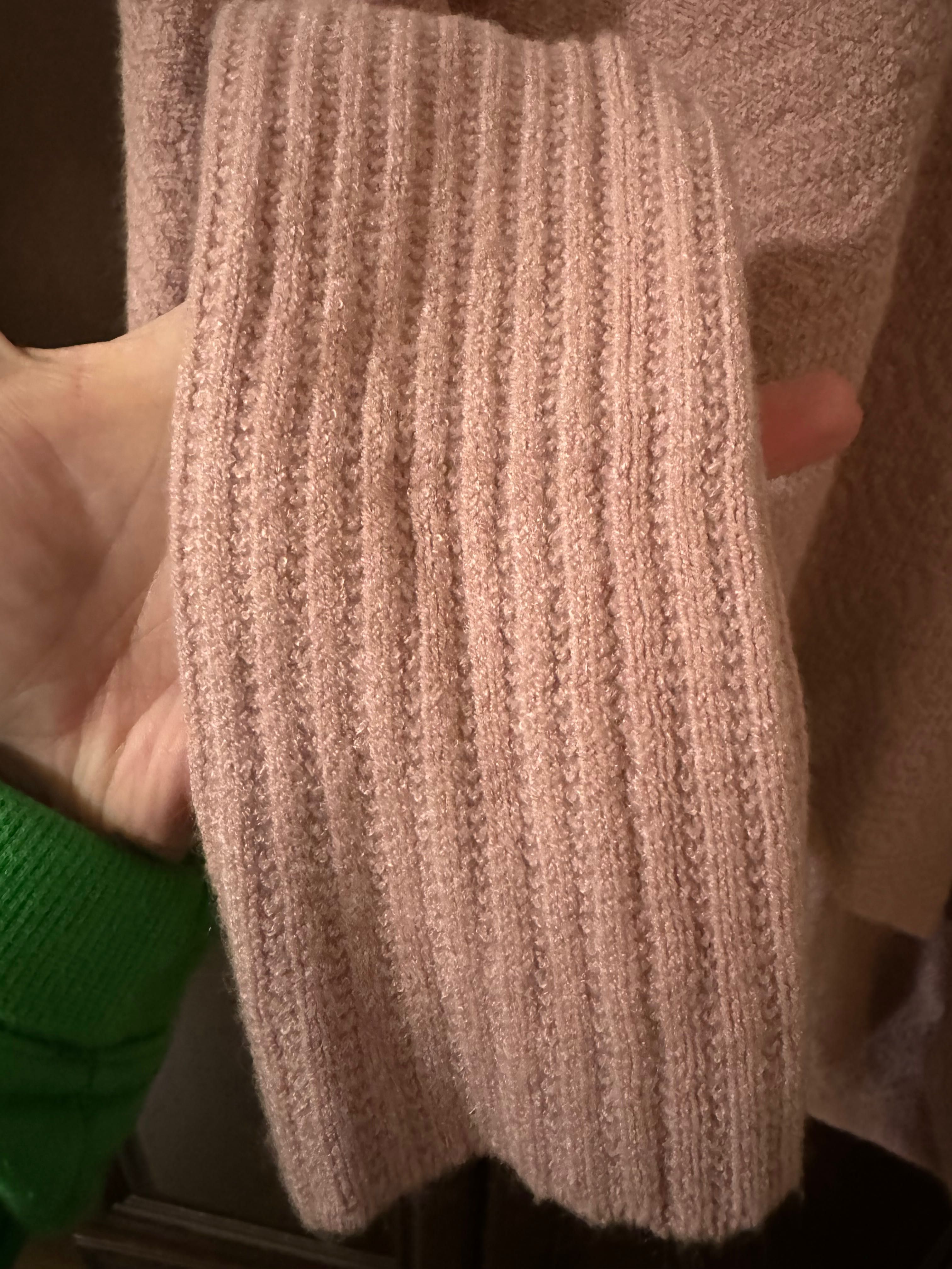Bastet sweter asymetryczny