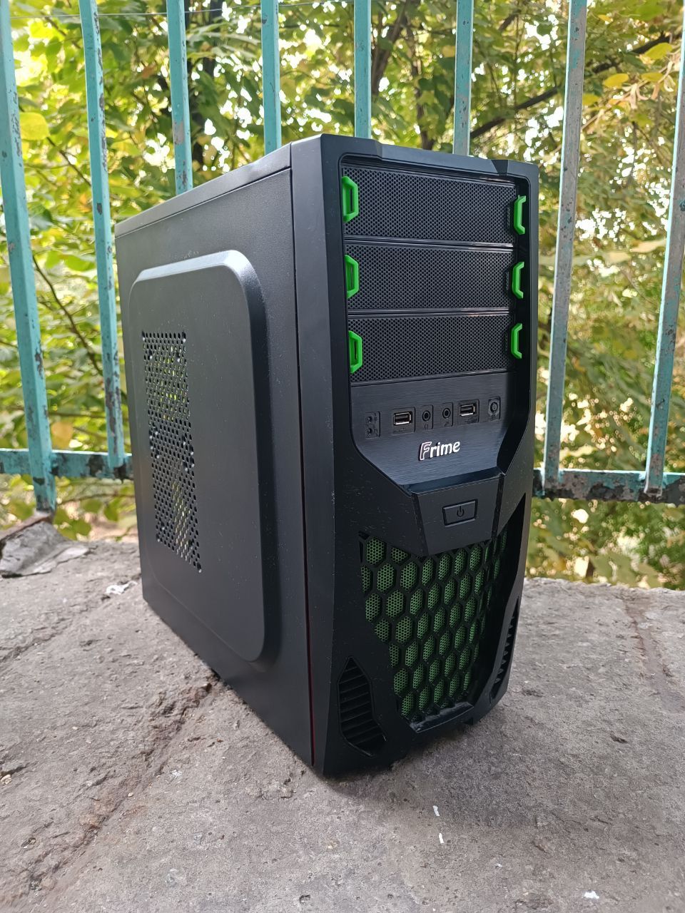 Игровой компьютер ПК i5 1050ti SSD монитор клавиатура мышка системный
