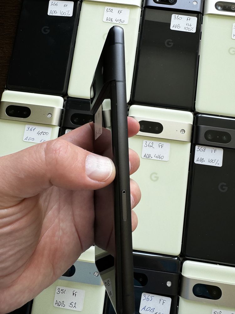 Google Pixel 7 128 в гарних станах  неверлок і софтанлок