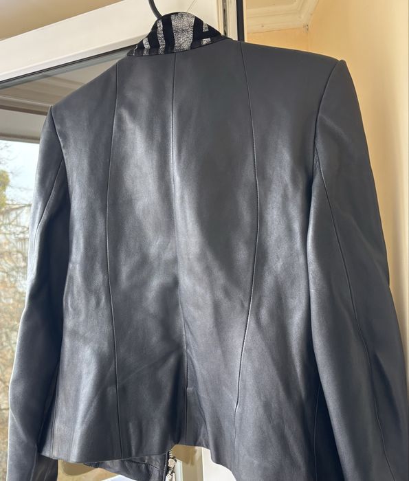 Шкіряна куртка.