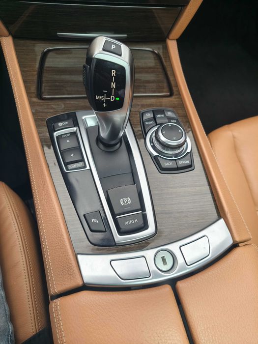 BMW 7 Series 2011