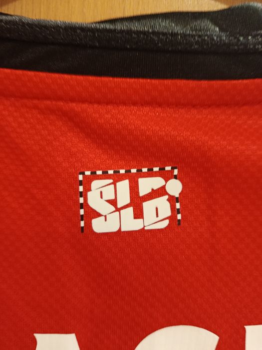 Camisola principal Benfica