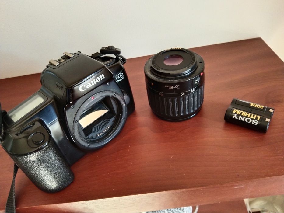 Aparat fotograficzny CANON EOS 1000 F