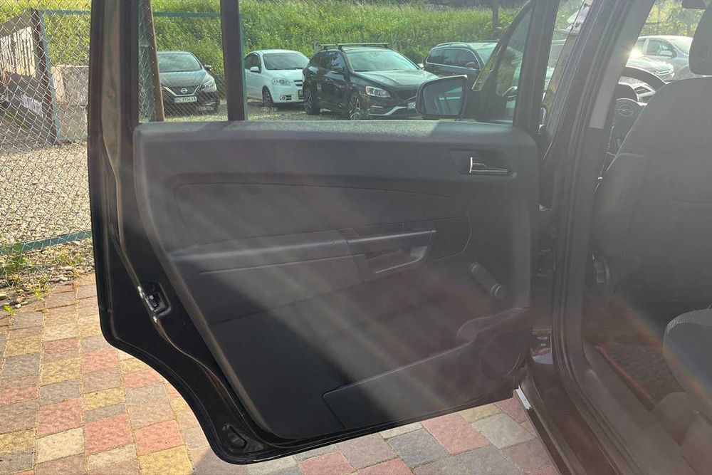 Opel Zafira 2010