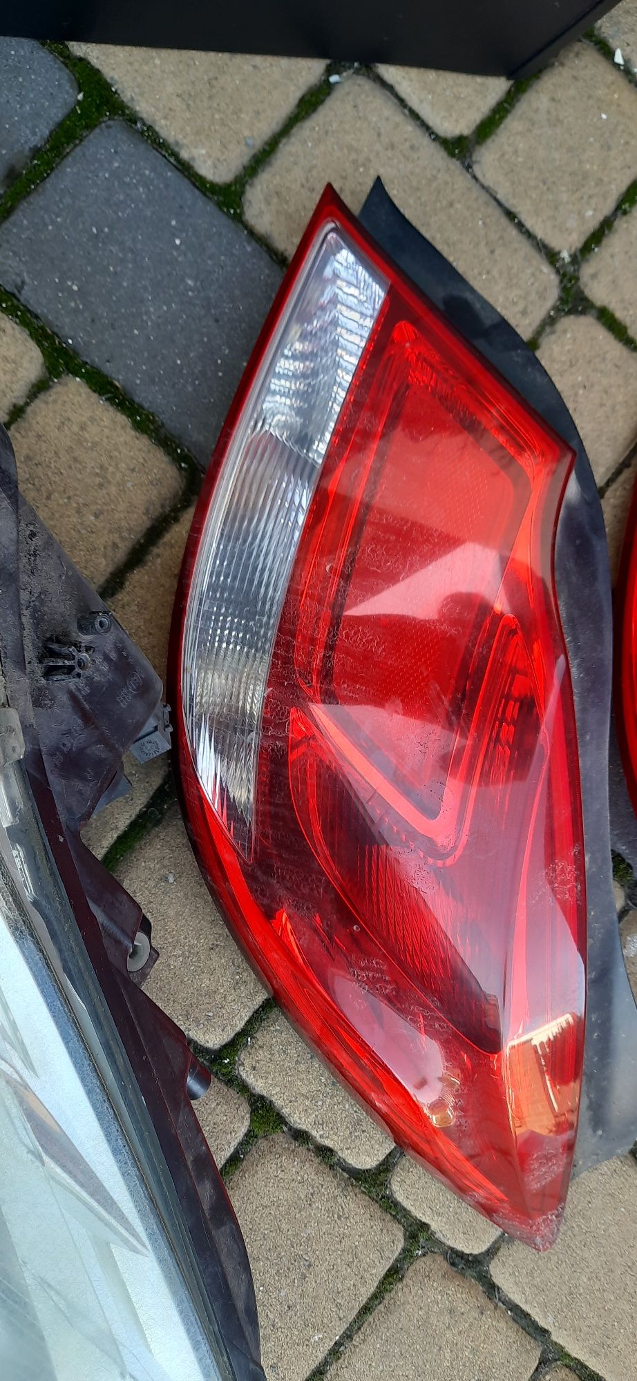 Lampa tylna opel insygnia A