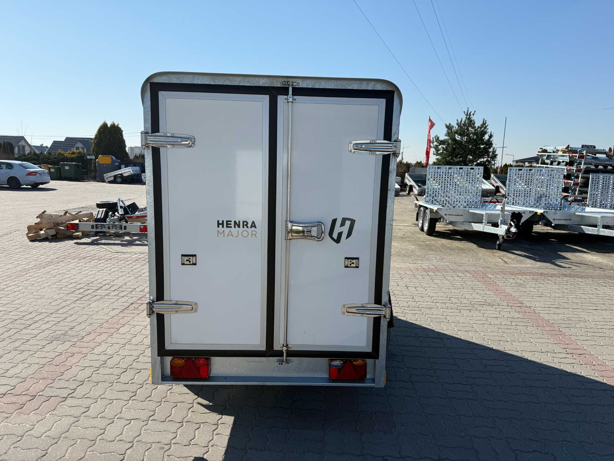 Przyczepa kontener 265x138x160 HENRA BOX DMC:1350kg,MARKA PREMIUM!