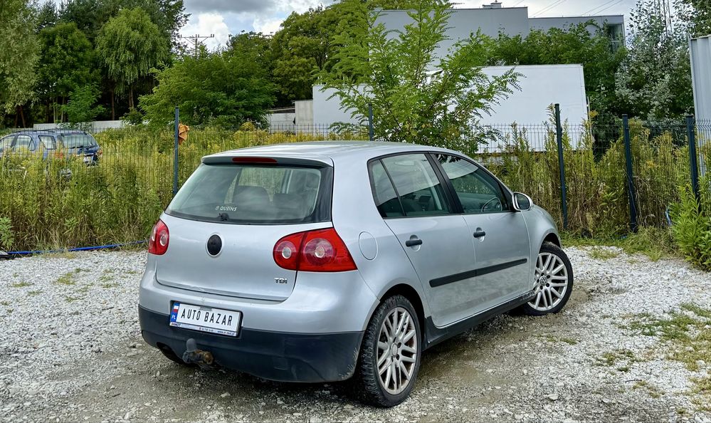 Volkswagen Golf V 1.9 TDI > Automat > 2007 > Klima > Alufelgi > Hak