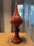 Duża orientalna lampa stojąca w stylu arabskim