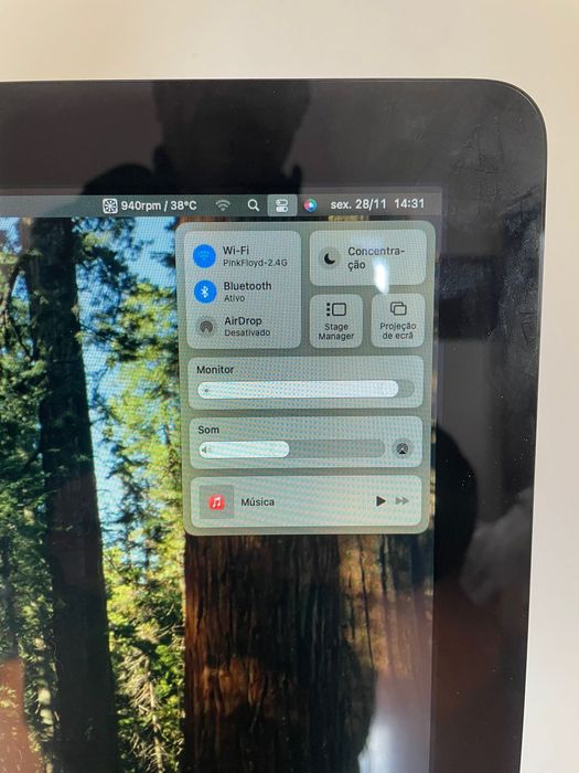 iMac 27" FusionDrive 1.13TB Teclado e rato sem fios