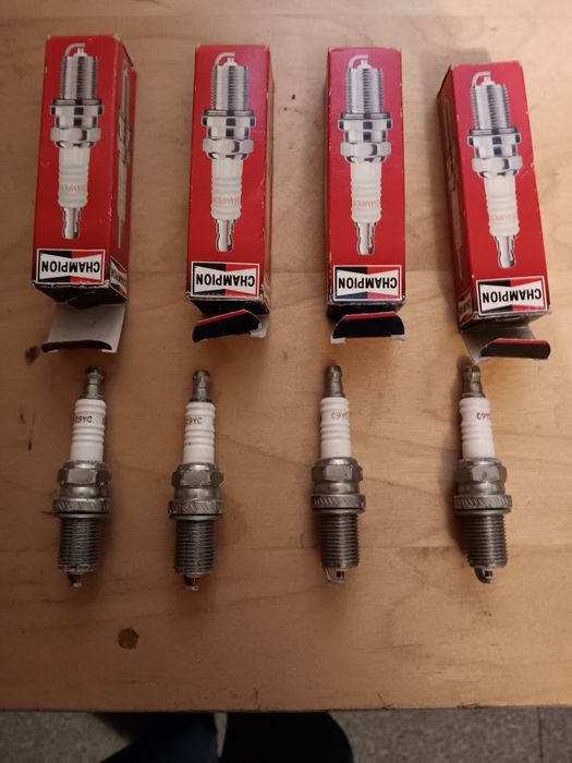 Velas Champion ( C9YC )