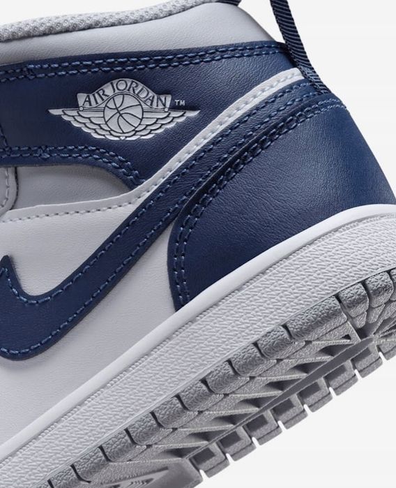 Nike Air Jordan 1 Mid 42 Buty Męskie Sneakersy Skórzane T78