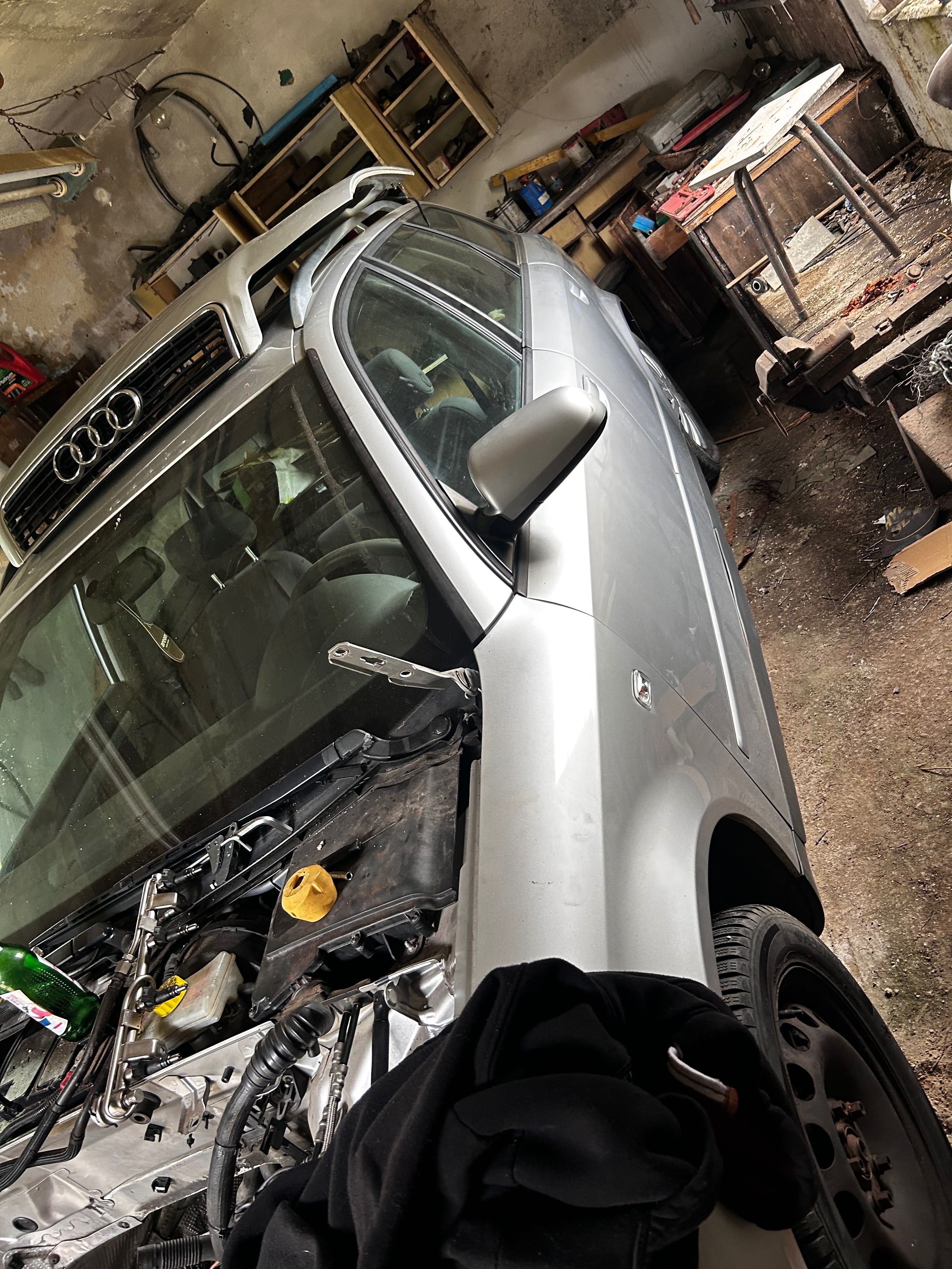 Audi a4 b6 w całości na części