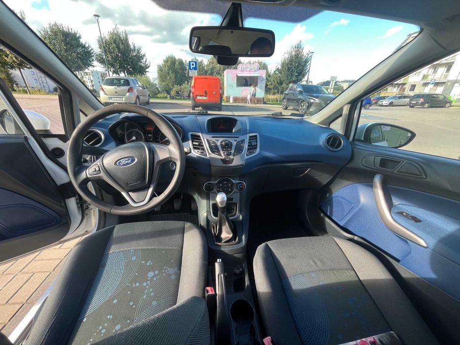 Ford Fiesta 1.25 benzyna LPG 2009 r. Przegląd i ubezpieczenie do 09.26