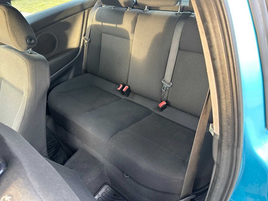 Opel Astra GTC 2009 1.4 Benzyna Sprawna Klimatyzacja Bez Korozji