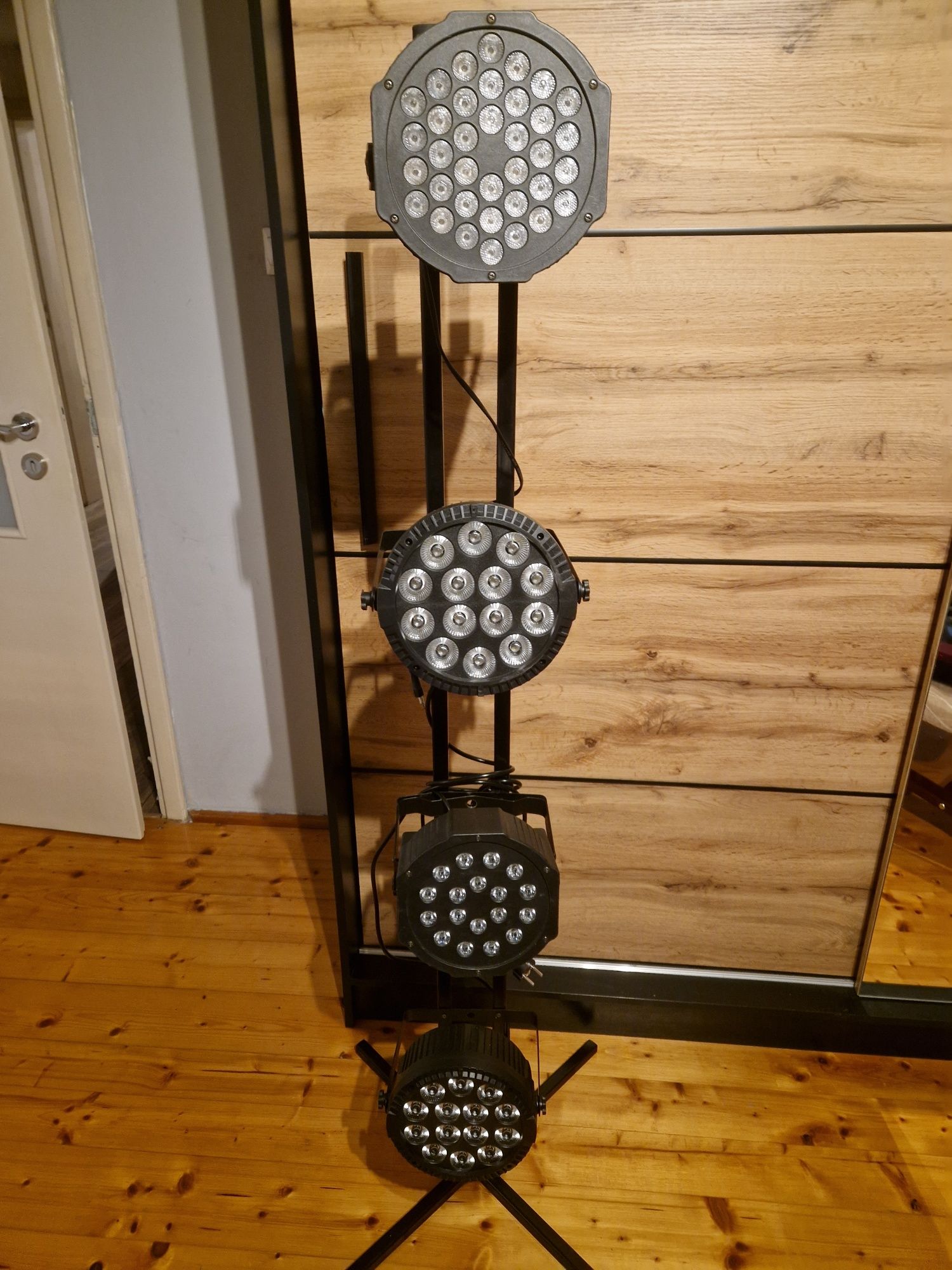 Reflektor statyw oświetleniowy