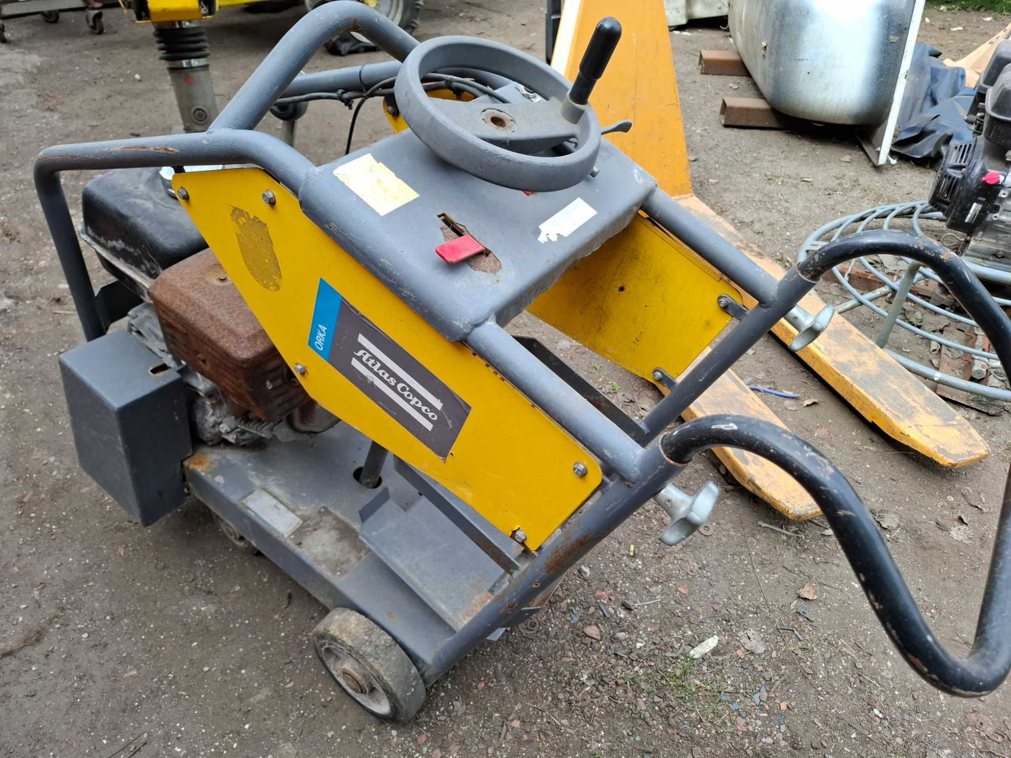 Przecinarka piła jezdna atlas copco orka  350/450