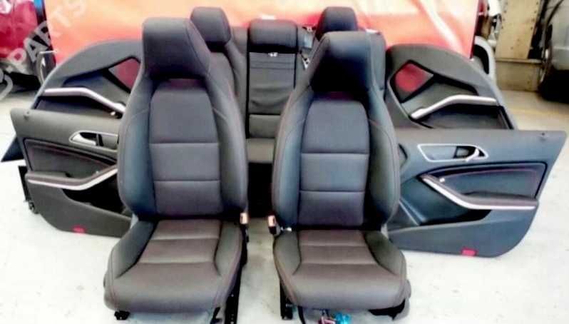 Interior mercedes cla amg