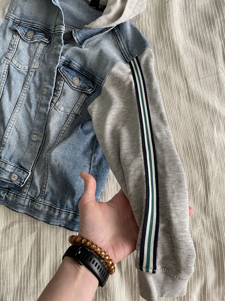 H&M дитяча джинсова куртка з капюшоном 9-10 134-140