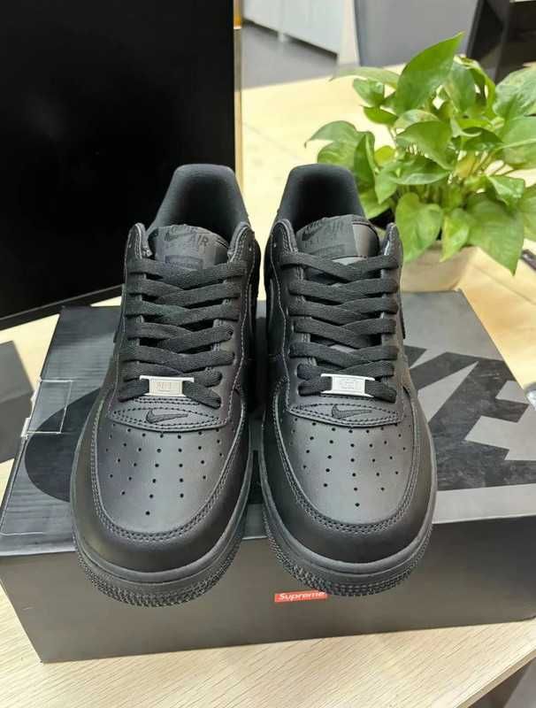 Nike Air Force 1 Low Supreme Black 45