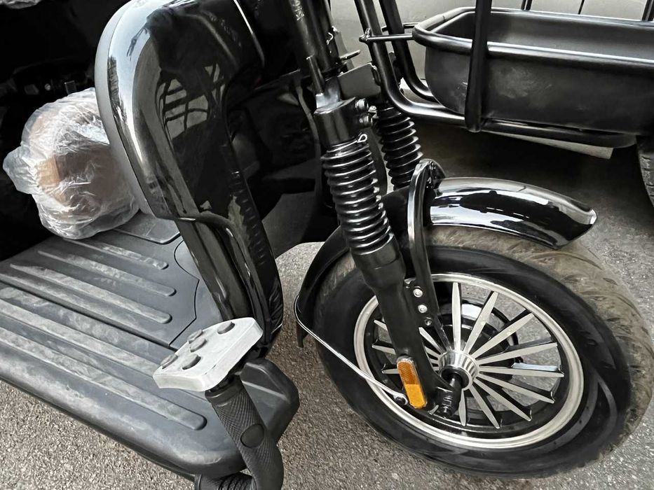 Электроскутер Crosser Vagon трицикл 3-х местный 800W/20A черный 2025