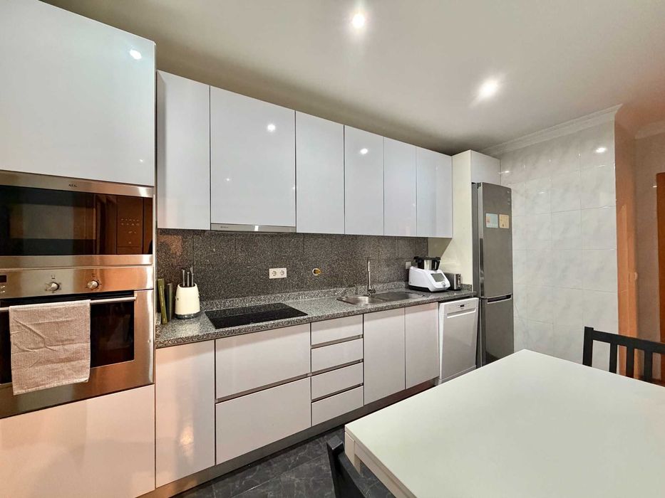 Apartamento T1+1 Canidelo