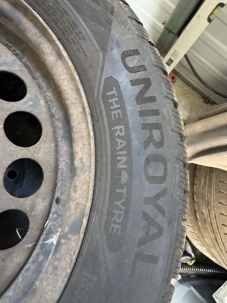 Felgi z oponami Corsa D 185/65/15 bdb stan