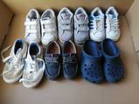 Sapatilhas, sapatos e crocs