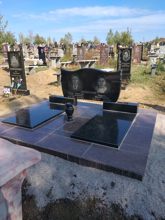 Памятники гранитные