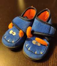 Pantufas "monstrinhos" 22